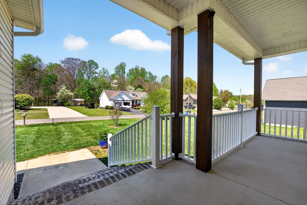750 Honeysuckle Ln Sparta, TN 38583