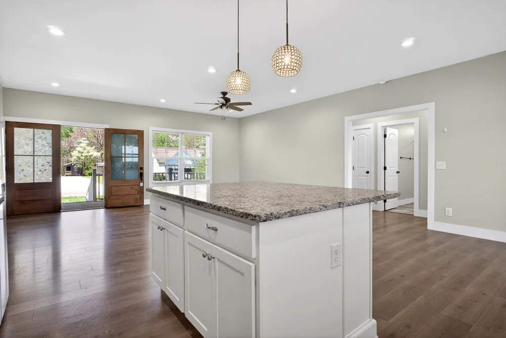 750 Honeysuckle Ln Sparta, TN 38583