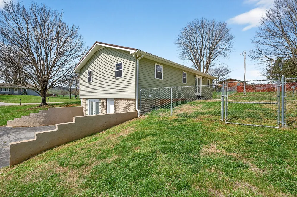 435 Heather Dr Sparta, TN 38583