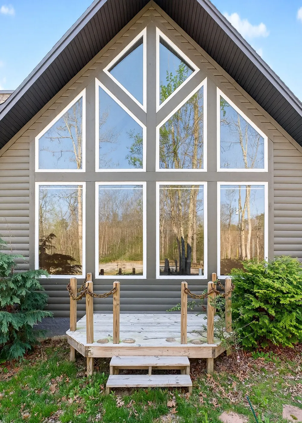 31 Reeves Pl Monterey, TN 38574