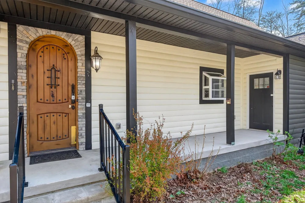 31 Reeves Pl Monterey, TN 38574