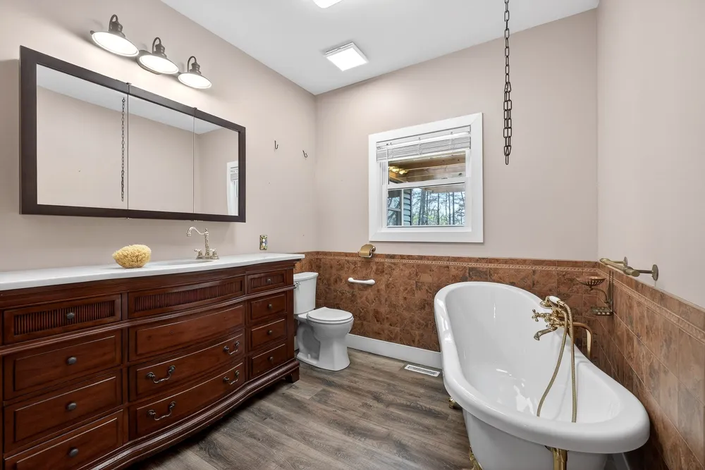 31 Reeves Pl Monterey, TN 38574