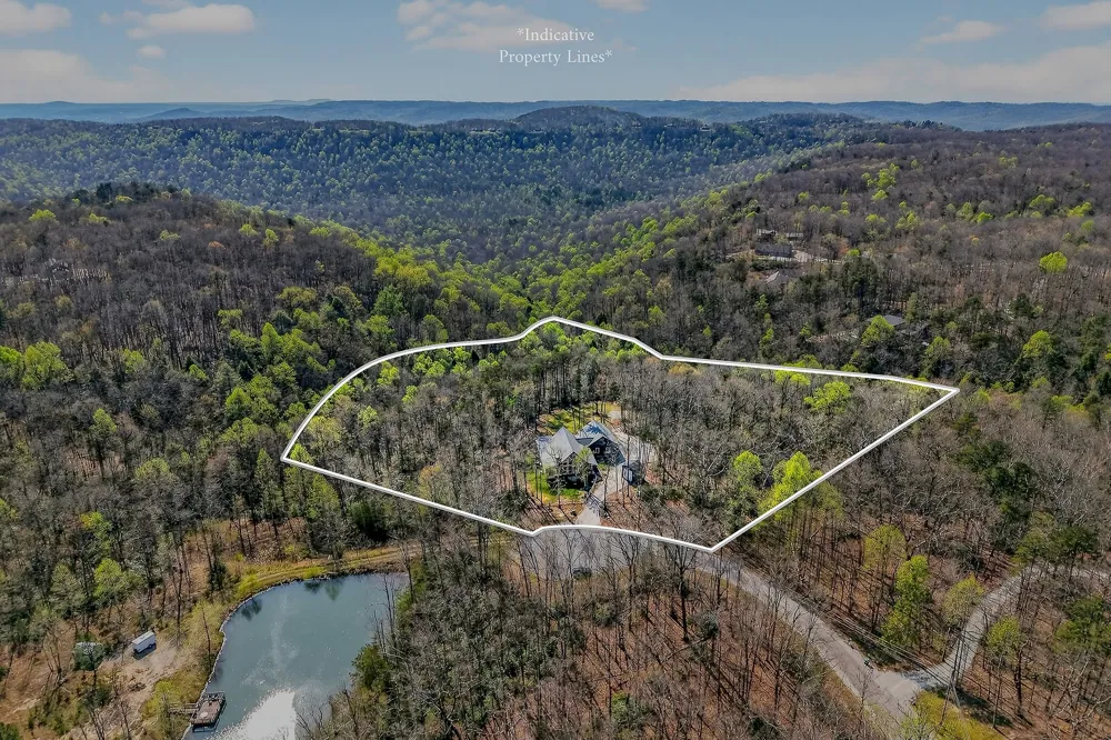 31 Reeves Pl Monterey, TN 38574