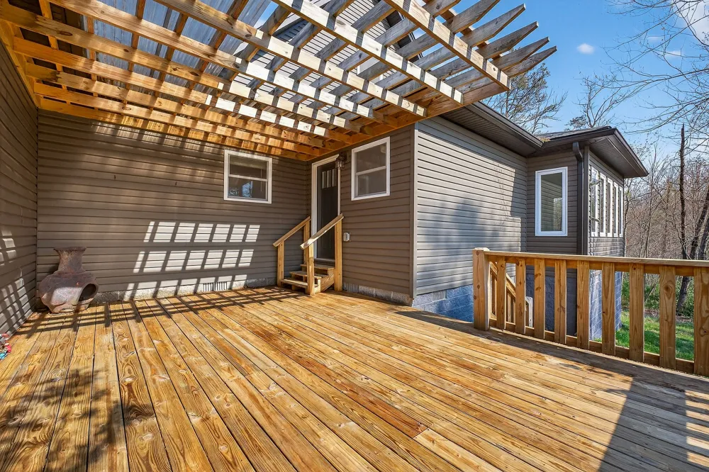 31 Reeves Pl Monterey, TN 38574