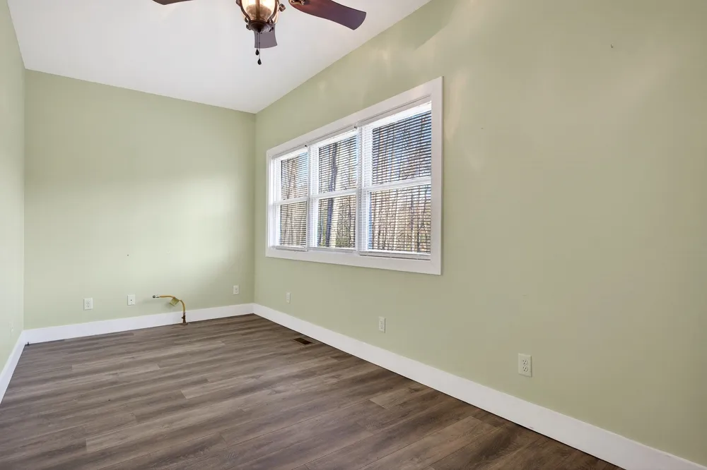 31 Reeves Pl Monterey, TN 38574