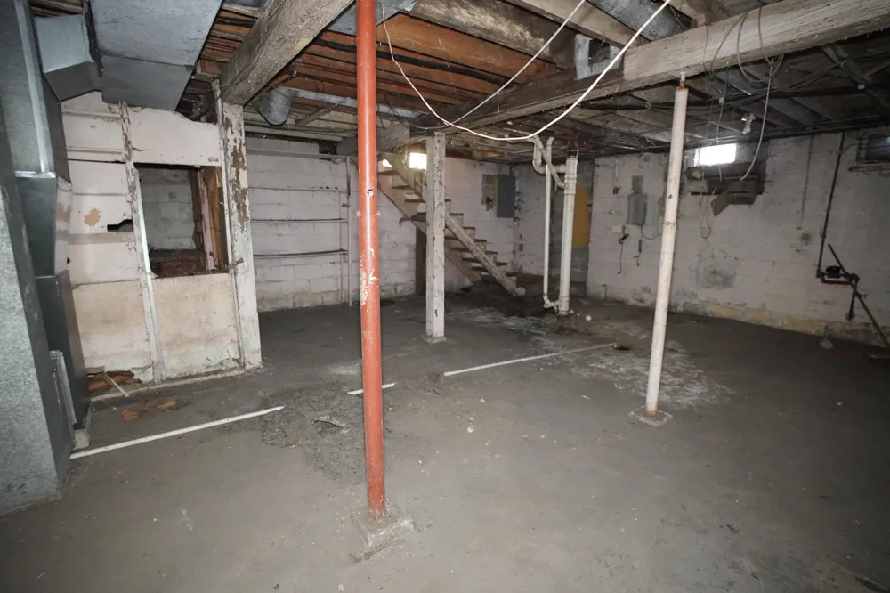 5425 Melton Road Gary, IN 46403