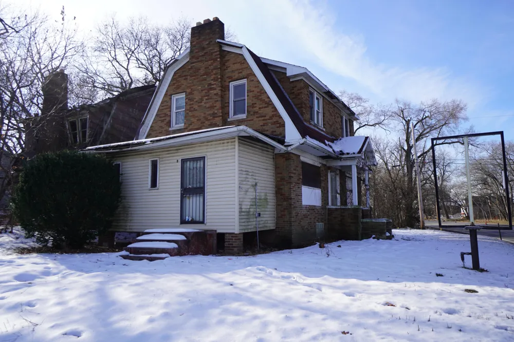 5425 Melton Road Gary, IN 46403