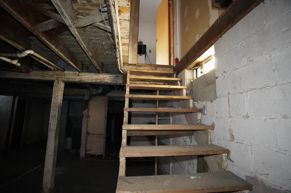 5425 Melton Road Gary, IN 46403