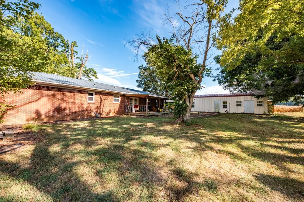 1318 Vise Loop Decaturville, TN 38329