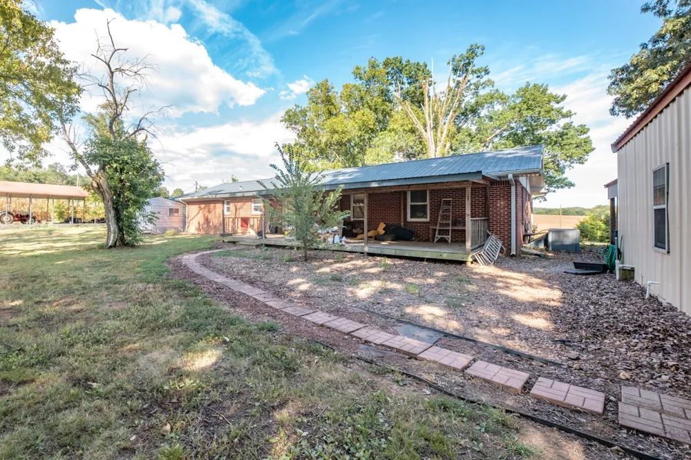 1318 Vise Loop Decaturville, TN 38329