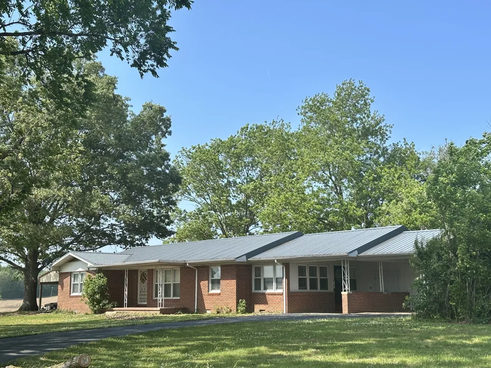 1318 Vise Loop Decaturville, TN 38329