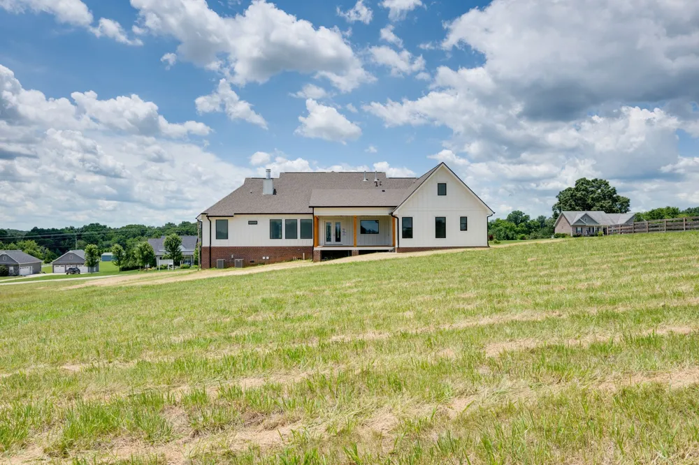 1501 Spencer Mill Rd Burns, TN 37029