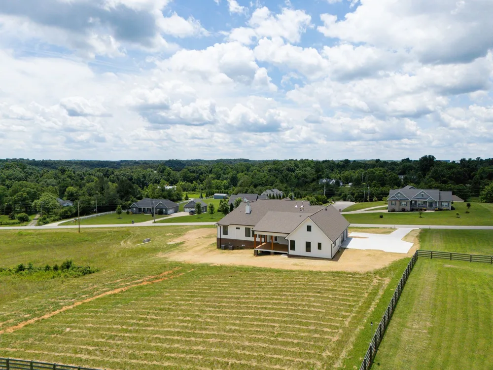 1501 Spencer Mill Rd Burns, TN 37029