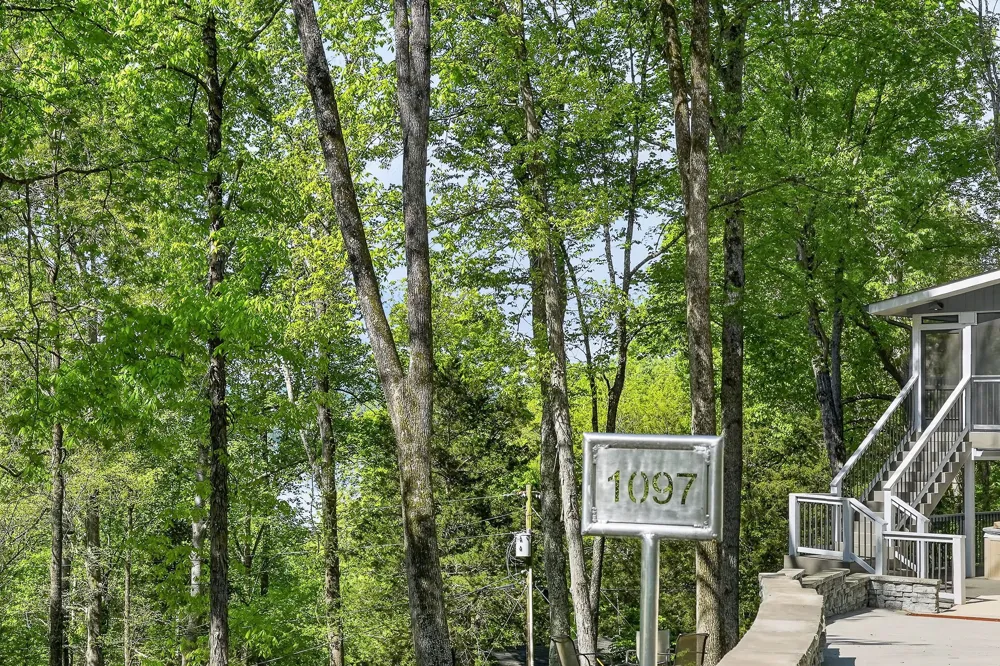 1097 Floating Mill Village Road Silver Point, TN 38582