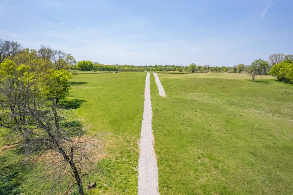 4 Old Zion Rd Columbia, TN 38401