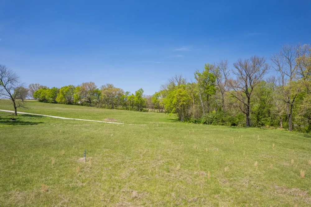 4 Old Zion Rd Columbia, TN 38401