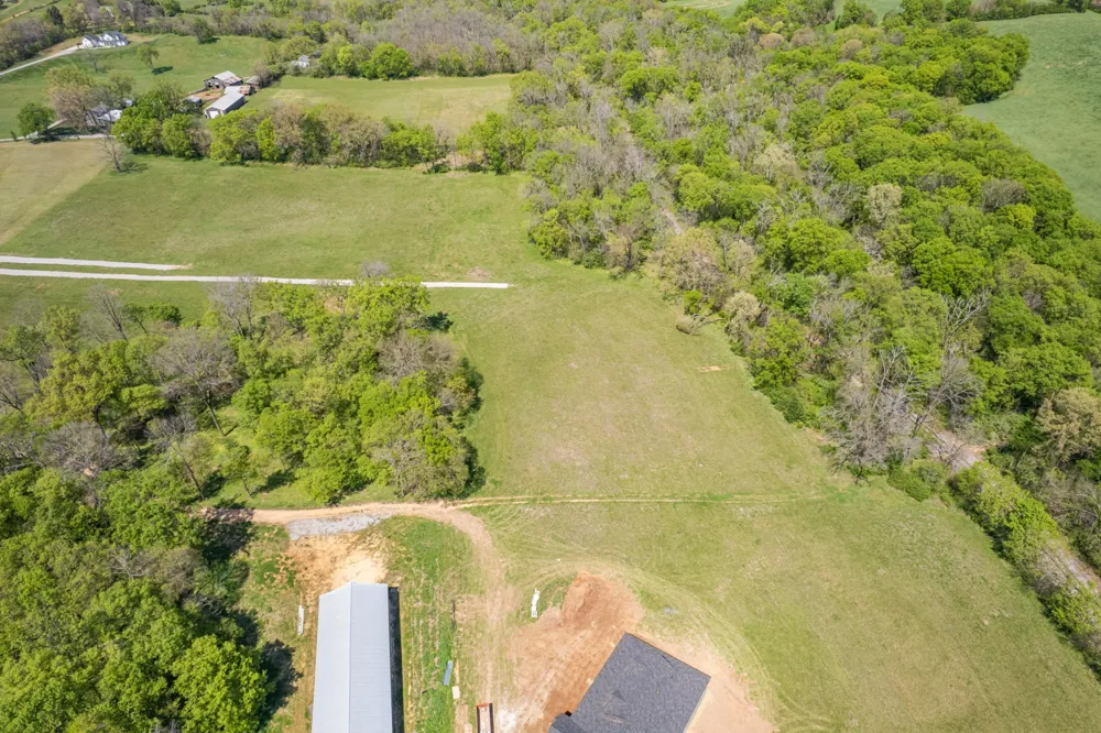 4 Old Zion Rd Columbia, TN 38401