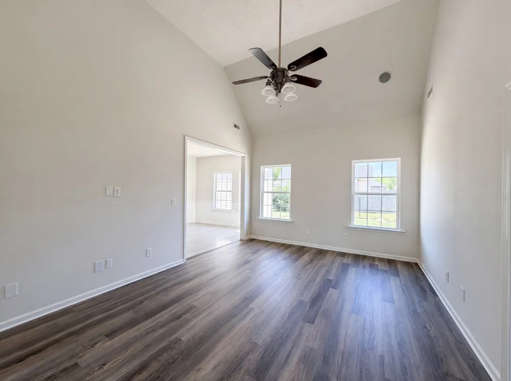425 Long Creek Dr Christiana, TN 37037
