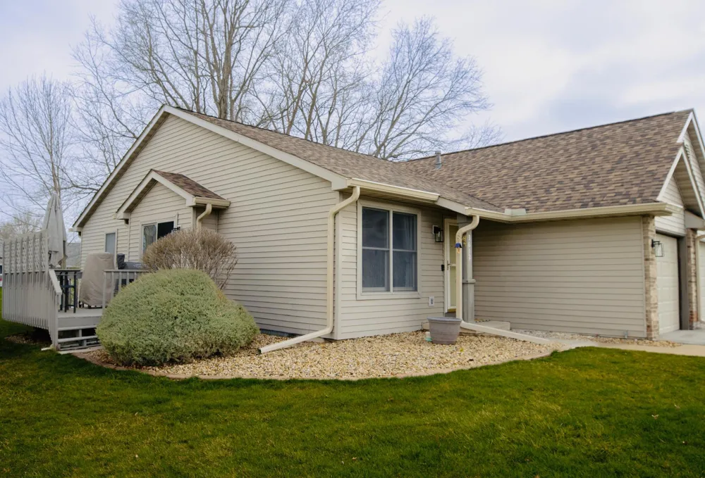 3612 Creekside Drive Valparaiso, IN 46383