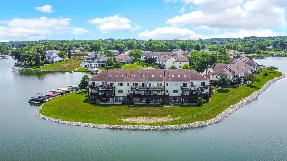 5040 Spinnaker Lane #C Crown Point, IN 46307