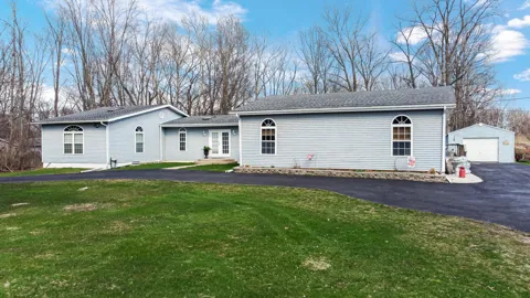 1395 Waverly Road