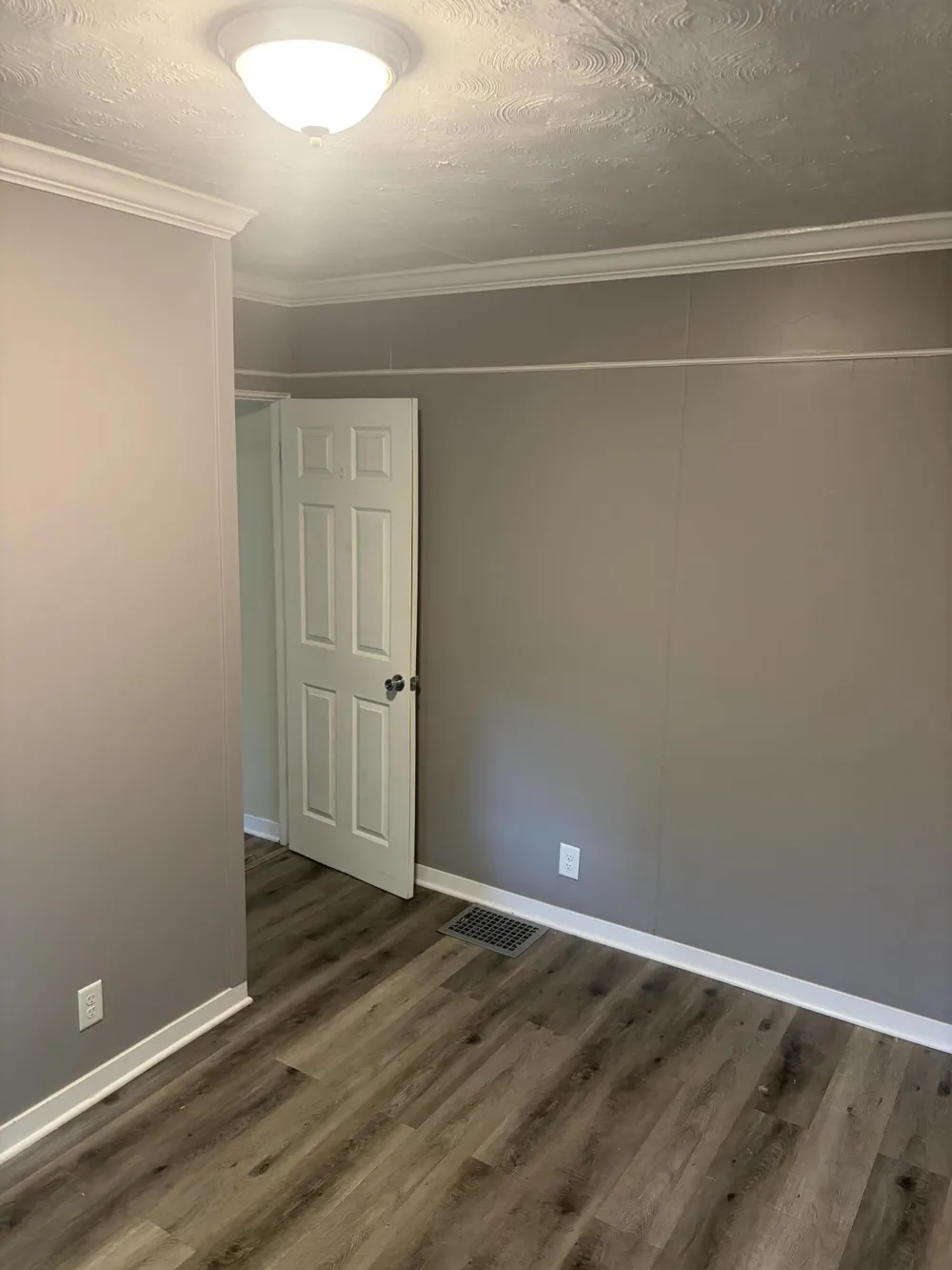 102 Leeds Avenue Michigan City, IN 46360