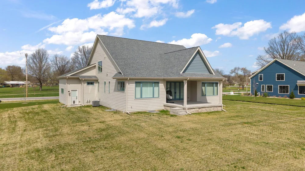2227 W 1100 Chesterton, IN 46304