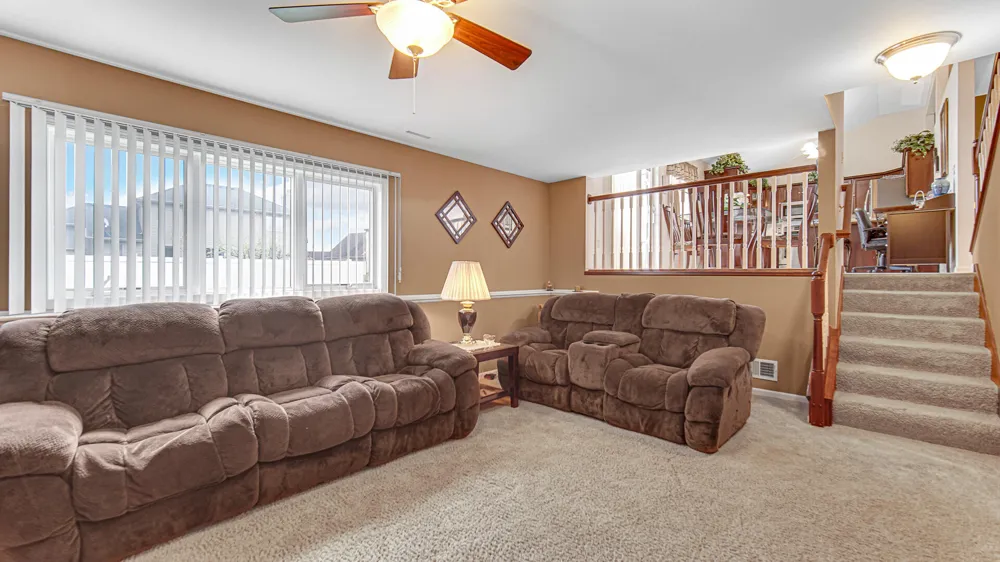 9519 Henry Street Dyer, IN 46311