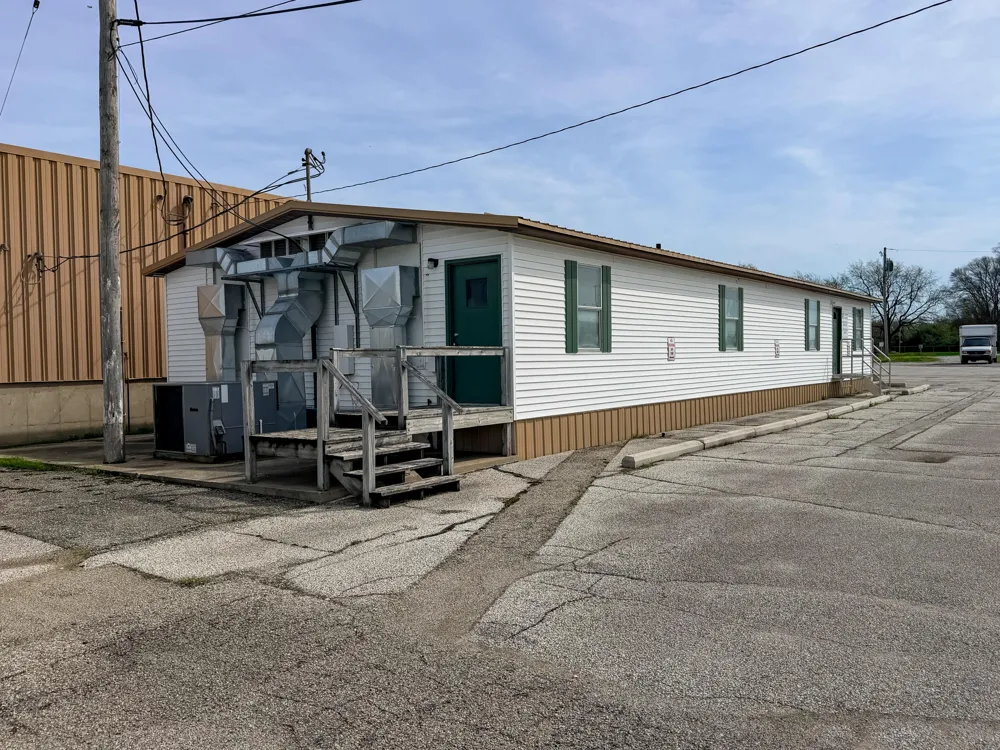 1157 E 150 La Porte, IN 46350