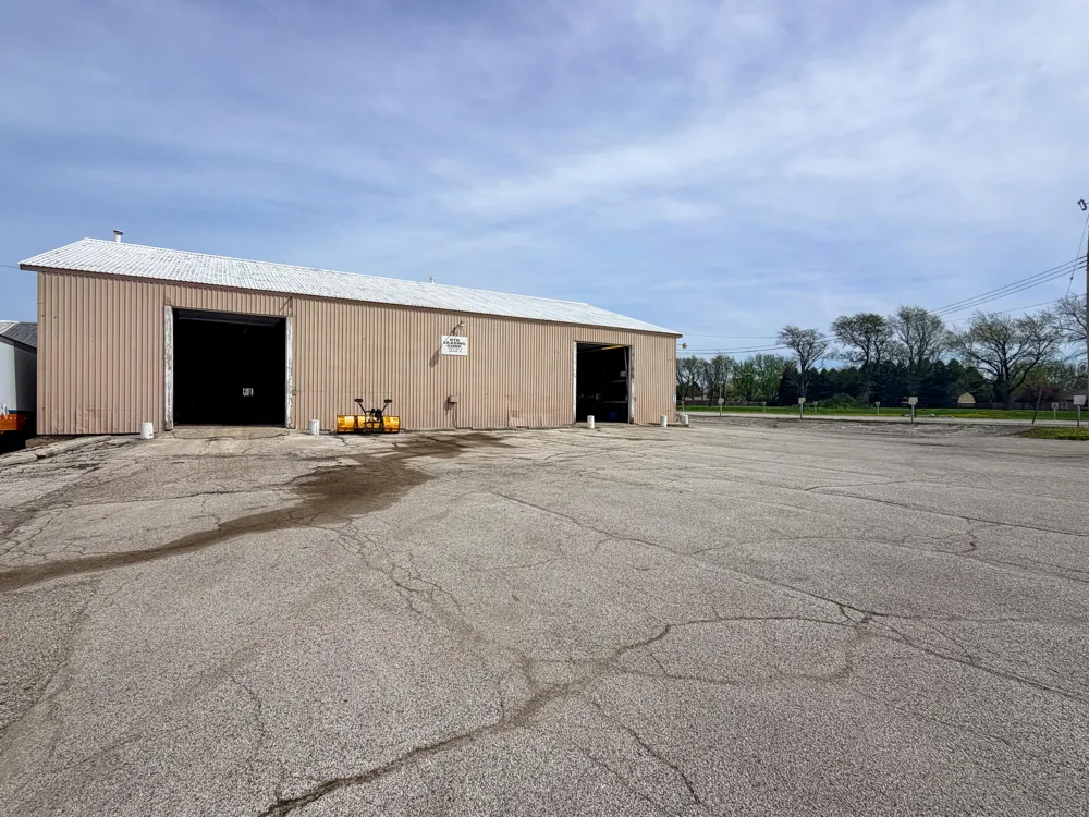1157 E 150 La Porte, IN 46350