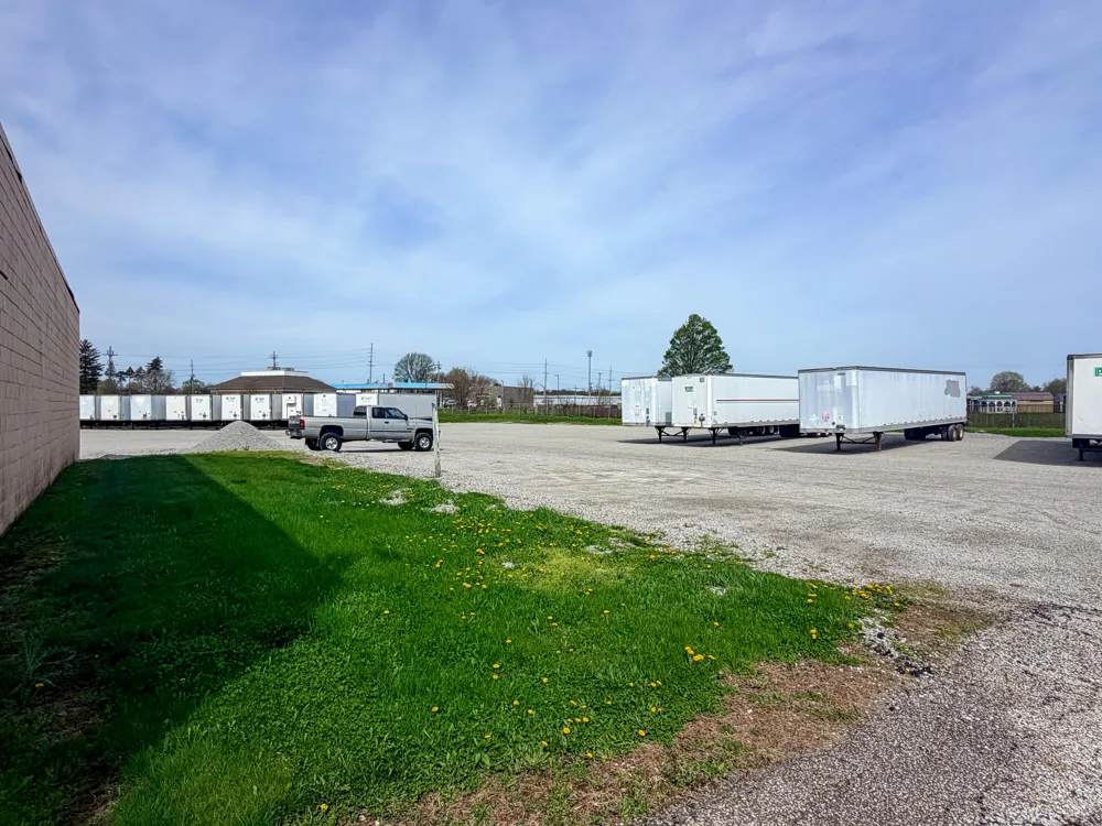 1157 E 150 La Porte, IN 46350