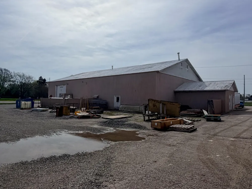 1157 E 150 La Porte, IN 46350
