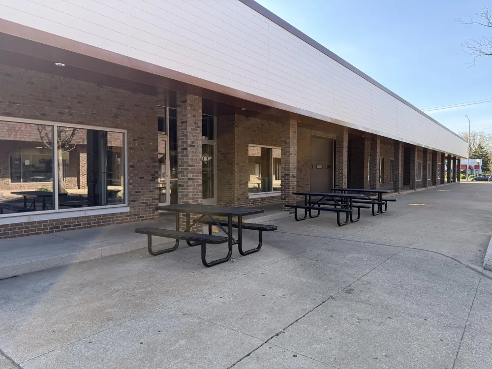 435 Ridge Road Munster, IN 46321