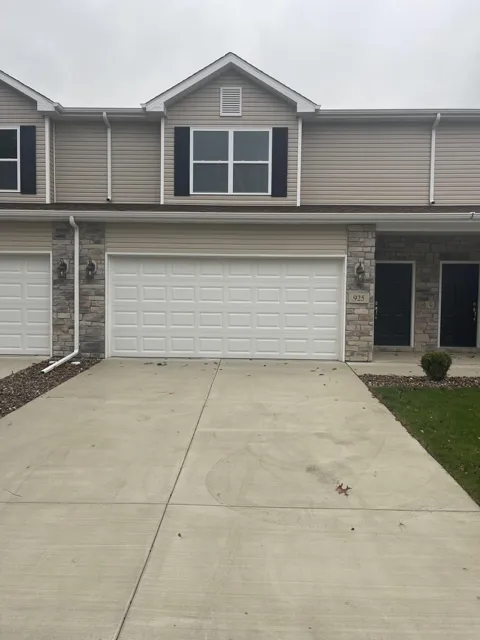 925 Paula Court