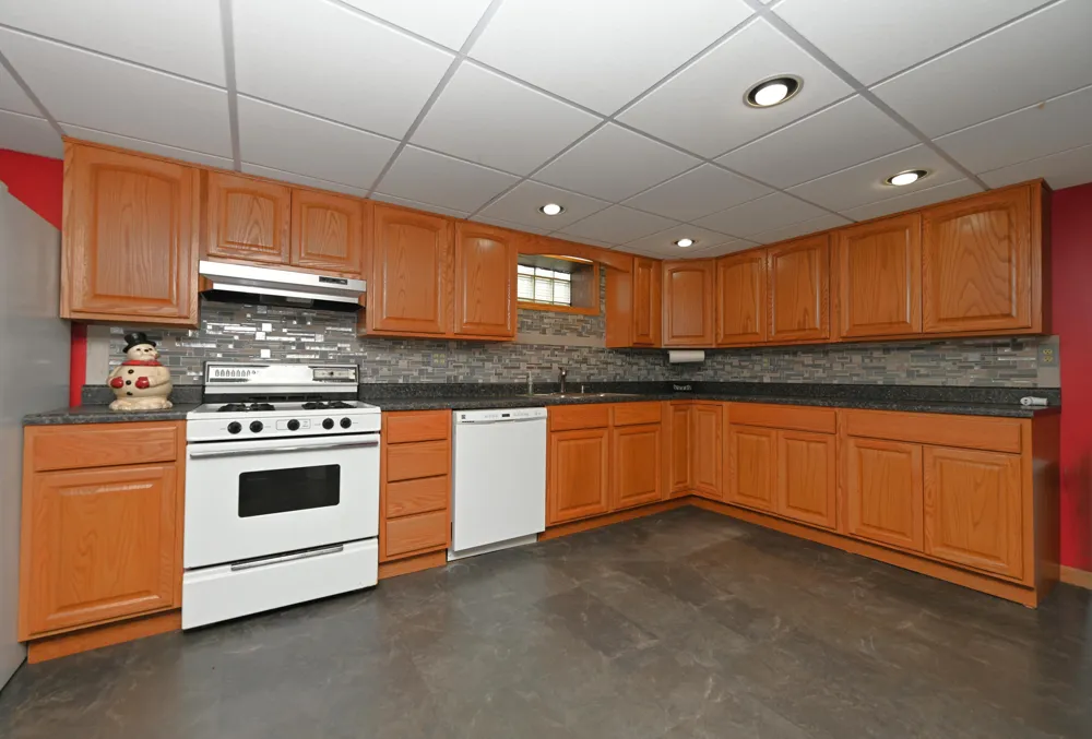 5110 W 400 Winamac, IN 46996