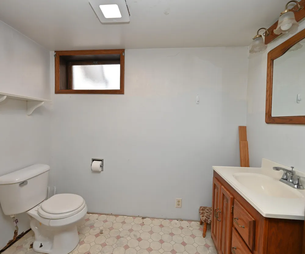 5110 W 400 Winamac, IN 46996