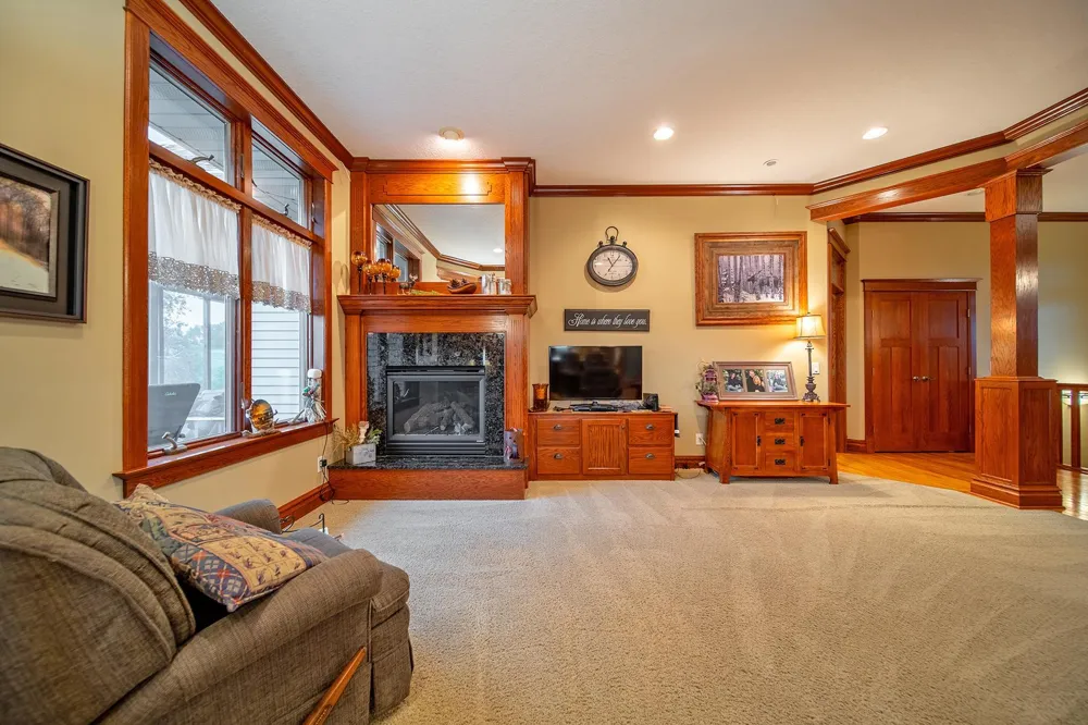 62997 430th Avenue Mazeppa, MN 55956