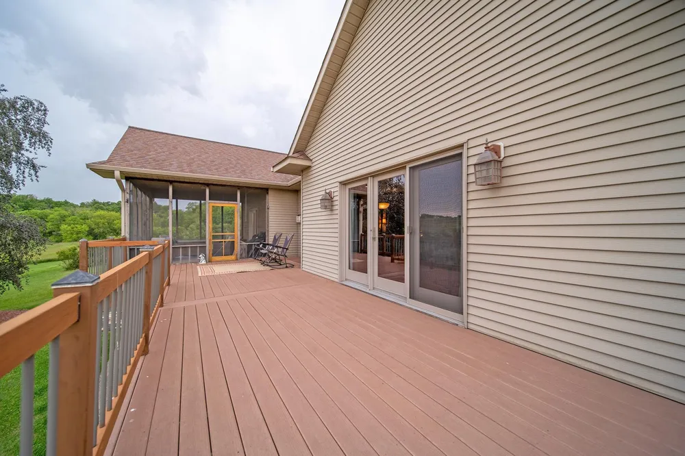 62997 430th Avenue Mazeppa, MN 55956