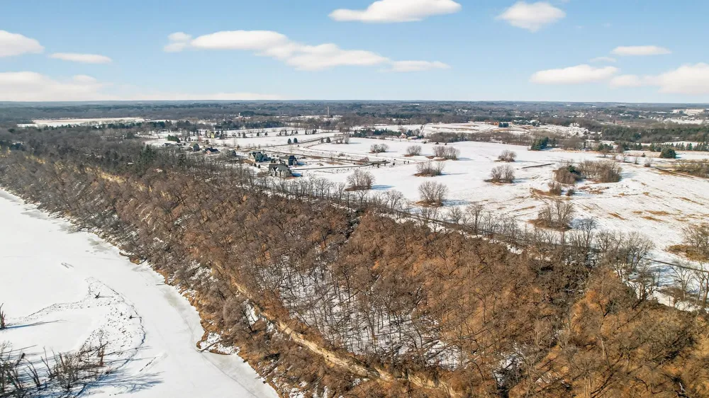 XX5 Quinlan Avenue Stillwater, MN 55082