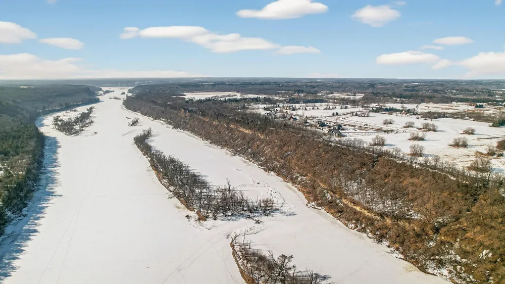 XX5 Quinlan Avenue Stillwater, MN 55082