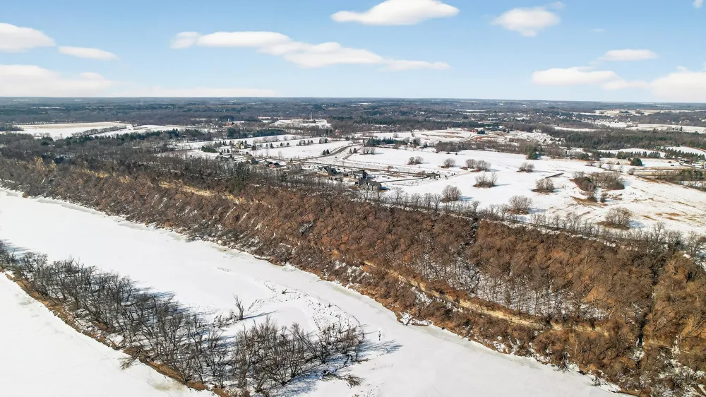 XX5 Quinlan Avenue Stillwater, MN 55082
