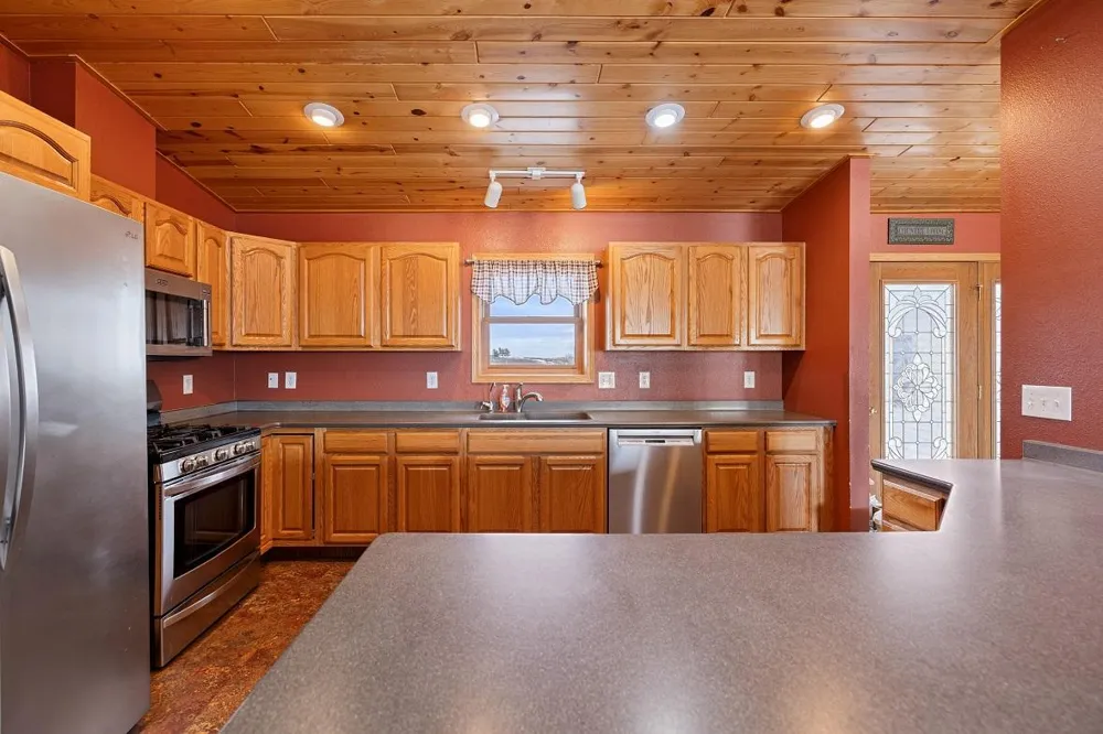 W1660 Maplewood Lane Alma, WI 54610