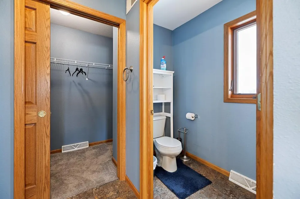 W1660 Maplewood Lane Alma, WI 54610