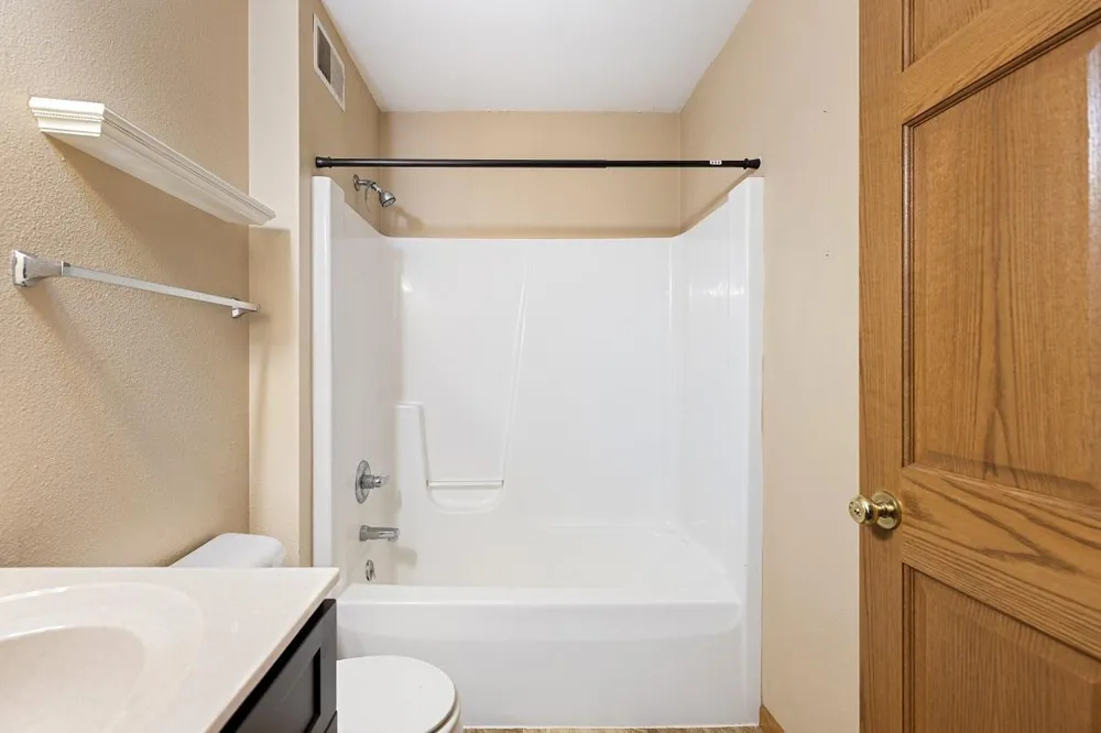 W1660 Maplewood Lane Alma, WI 54610