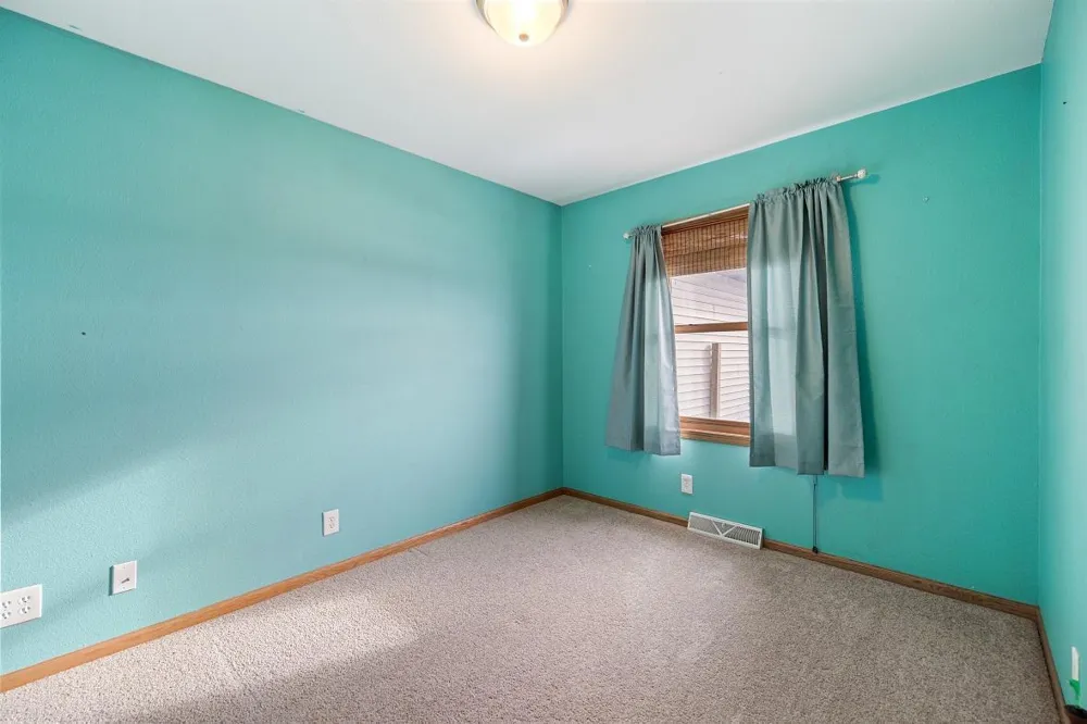 W1660 Maplewood Lane Alma, WI 54610