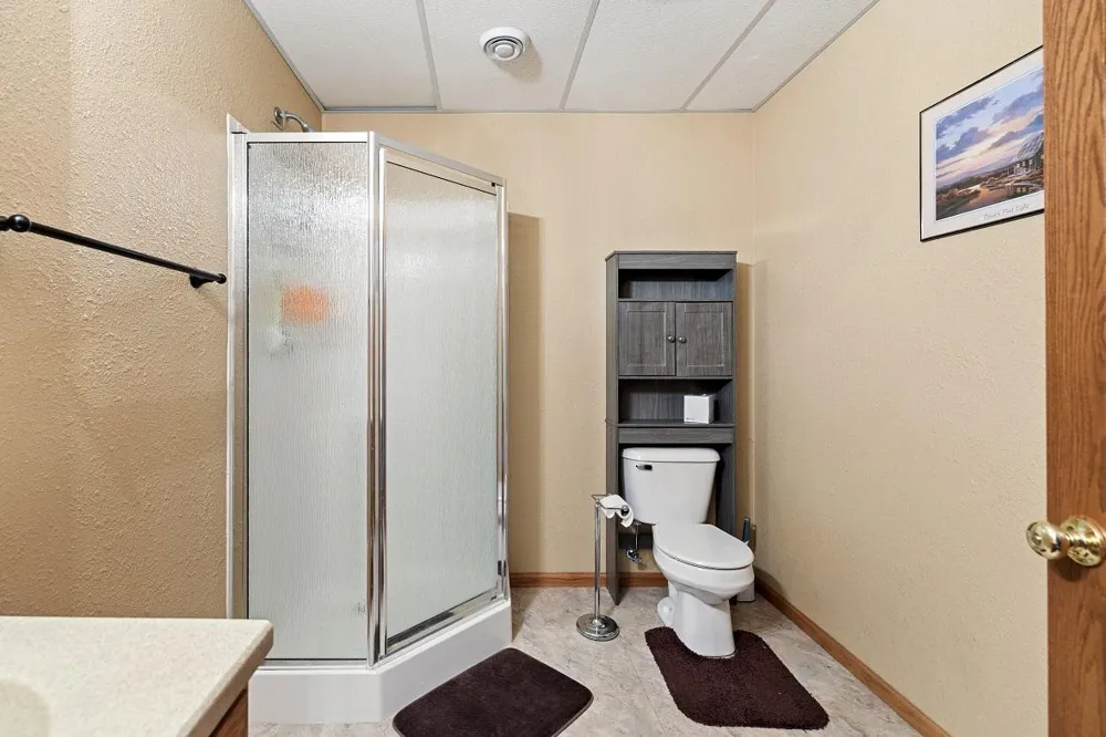 W1660 Maplewood Lane Alma, WI 54610