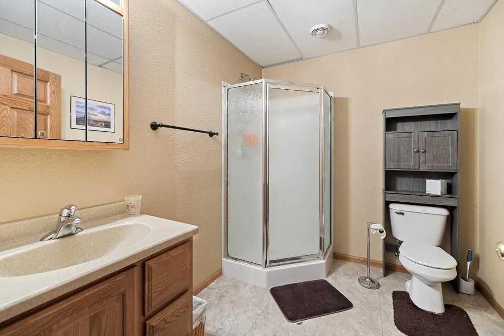 W1660 Maplewood Lane Alma, WI 54610