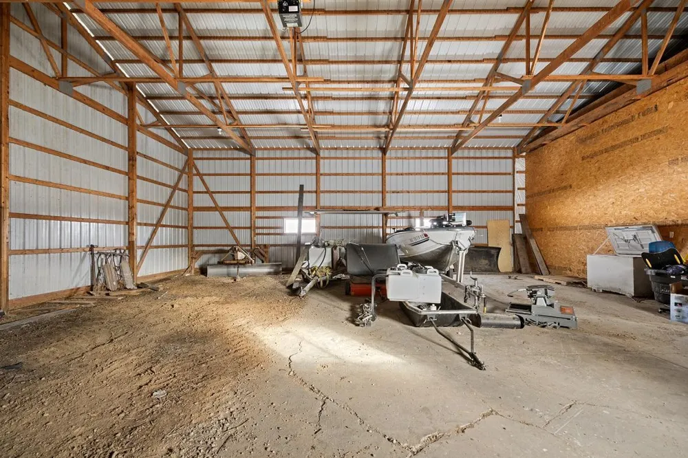 W1660 Maplewood Lane Alma, WI 54610