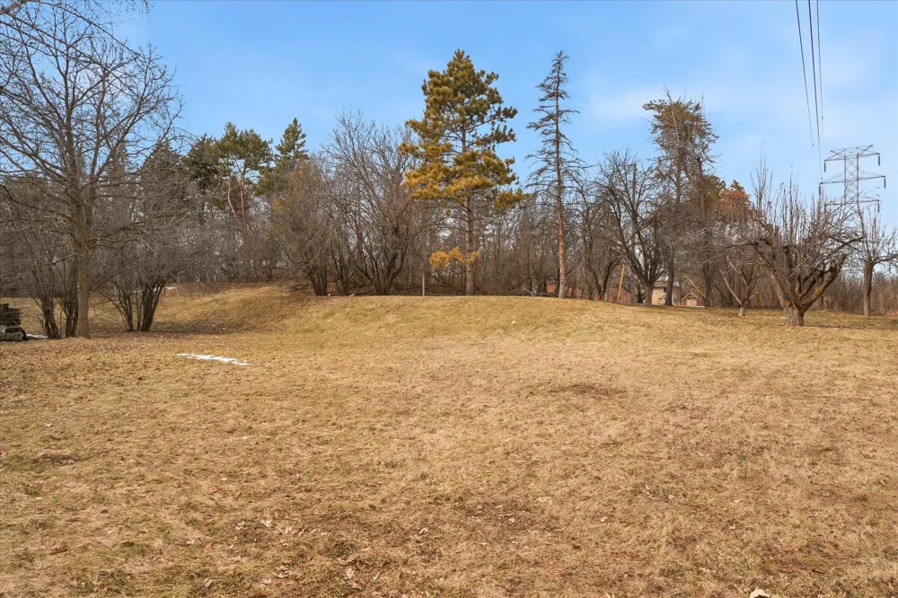 6300 Valley View Road Edina, MN 55436