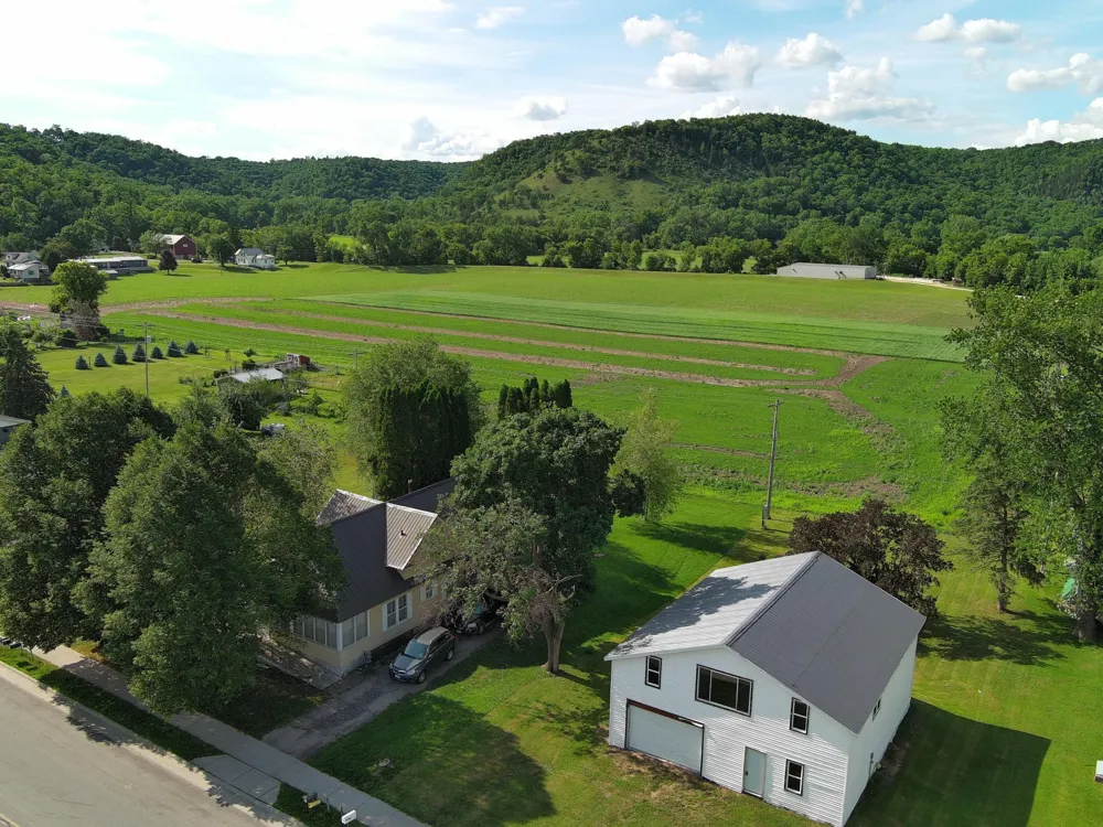 116 Mill Street Peterson, MN 55962